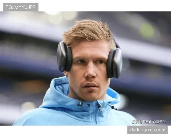 德布劳内家庭生活揭秘,斯特拉堡的温馨日常与个人历程分析 德布劳内家庭生活揭秘,斯特拉堡的温馨日常与个人历程分析