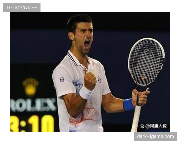 德约科维奇凌晨四点还在练发球，这人是真不用睡觉？