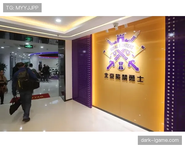 孙悦竟然把豪宅装修成了复古咖啡店？大爷身价可不是吹的！