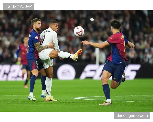 皇马赢球背后问题显现，阶段性失控对赛季稳定性面临考验